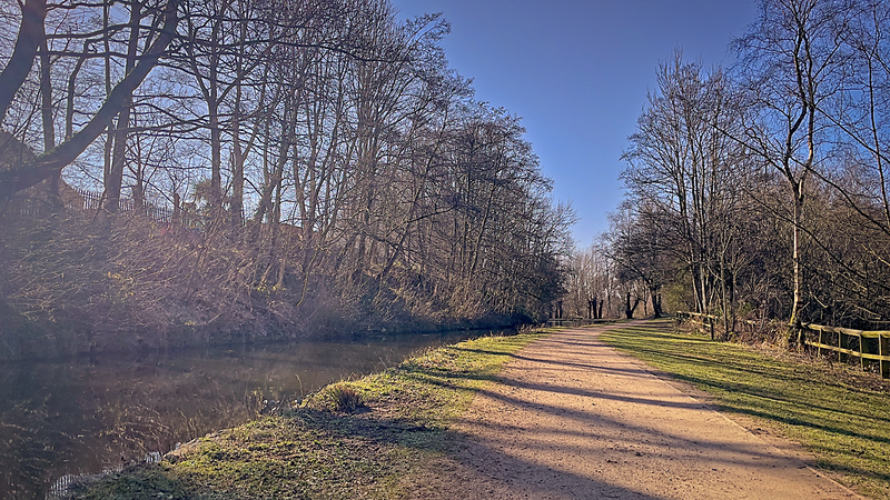 Morning Walk in the Sun from Portland Basin to Hyde and Back